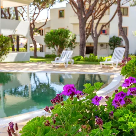 Fresh Sunny Flat With Pool & Terrace By Host Wise
