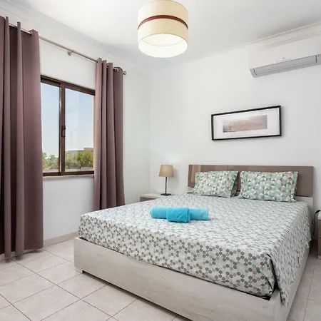 Fresh Sunny Flat With Pool & Terrace By Host Wise