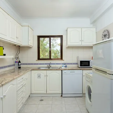 Fresh Sunny Flat With Pool & Terrace By Host Wise